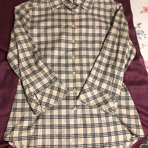 SOLD ❤️Authentic Burberry blue label 3/4 shirt - Picture 2 of 4